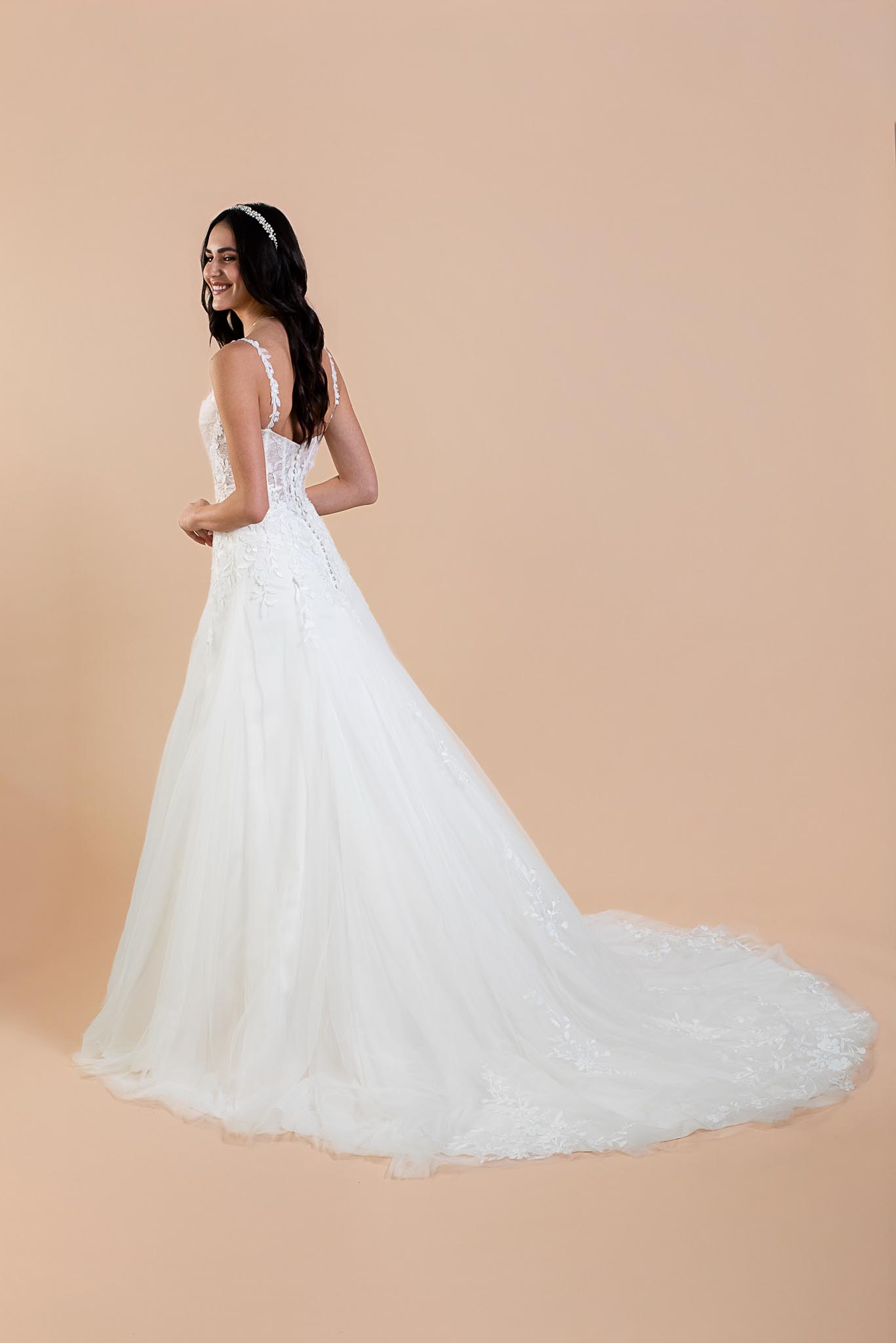 ILINKA-4989 Robe de mariée sirène 2027 Ilinka Eglantine