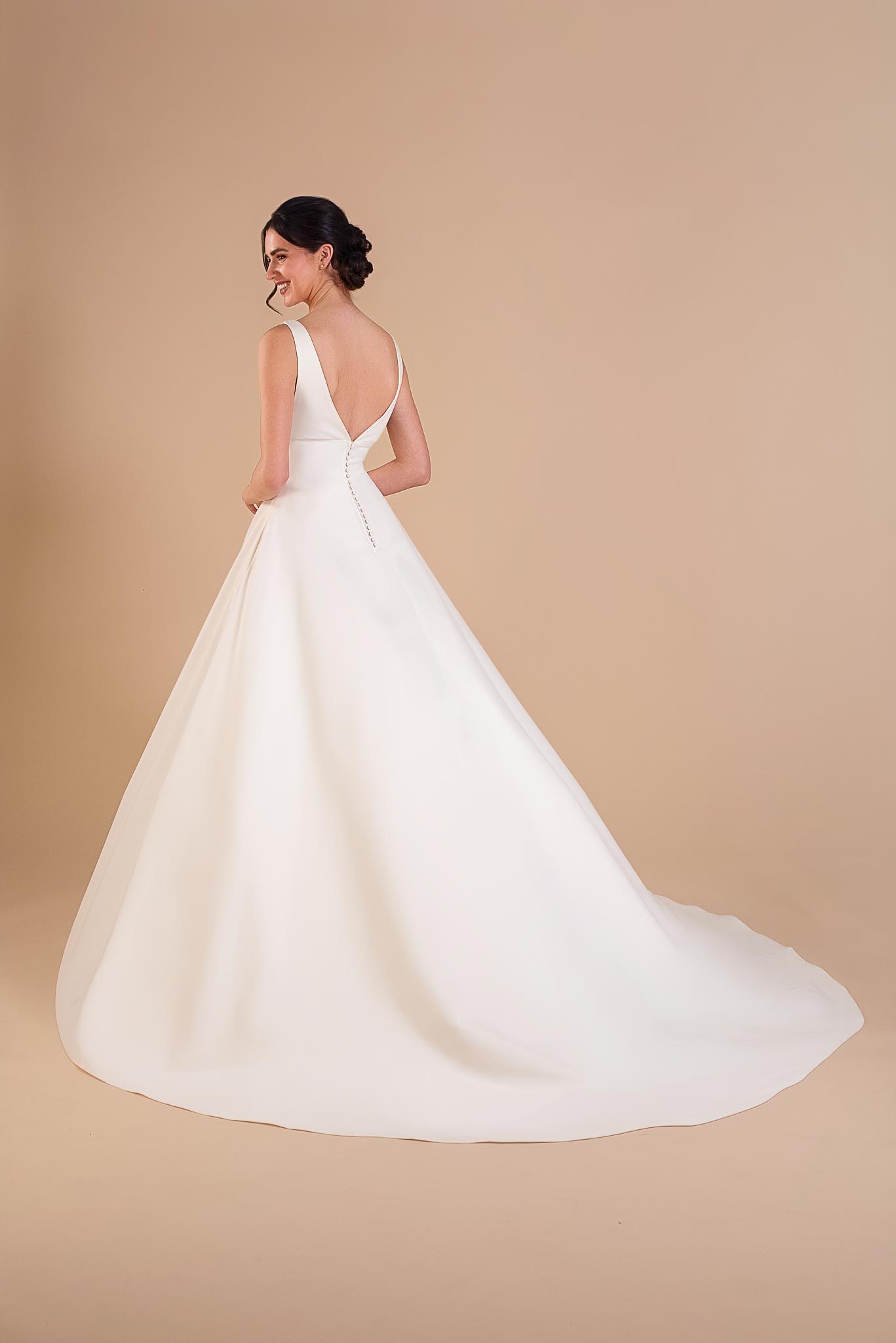ILOE-6839 Robe de mariée Iloé collection Eglantine 2027