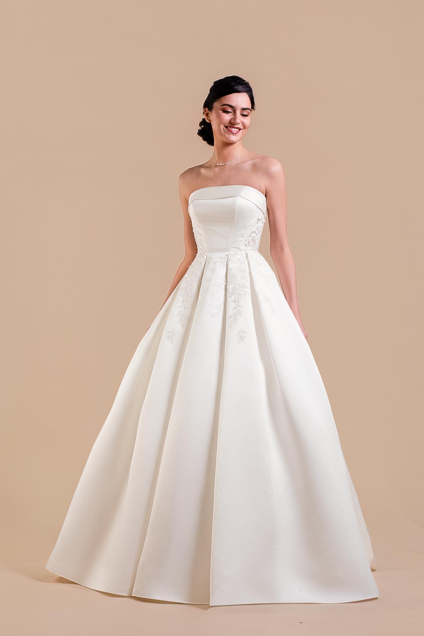 INOUBLIABLE-7675 Robe de mariée Inoubliable en satin collection Eglantine 2027