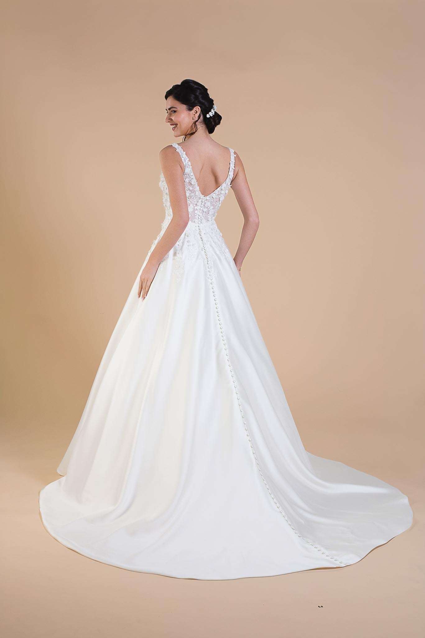 IOLANDE-7598 Robe de mariée Eglantine collection 2027 modèle Iolande